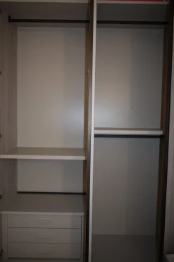 Armadio con ante battenti a prezzo scontato modello Power zg di Zg mobili