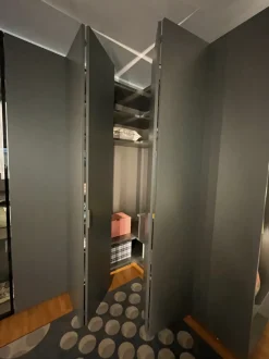 Armadio con ante battenti modello Core scontato del 40%