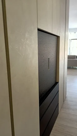 Armadio con ante battenti moderno Odeon Sangiacomo a prezzo scontato