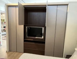 Armadio con ante battenti modello Gola scontato del 30%