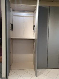 Armadio con ante battenti moderno Smart Tomasella a prezzo scontato