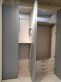 Armadio con ante battenti moderno Smart Tomasella a prezzo scontato