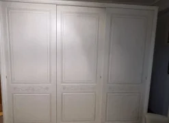 Armadio con ante scorrevoli a prezzo scontato modello Cedro di Benedetti