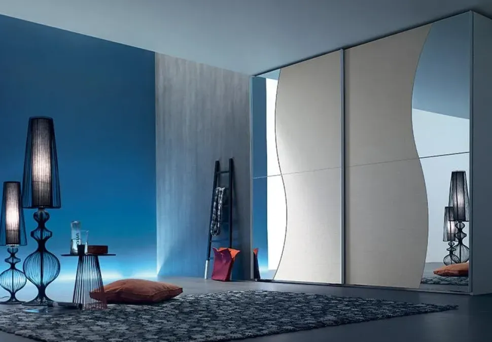 Armadio con ante scorrevoli moderno Twist Maronese a prezzo ribassato