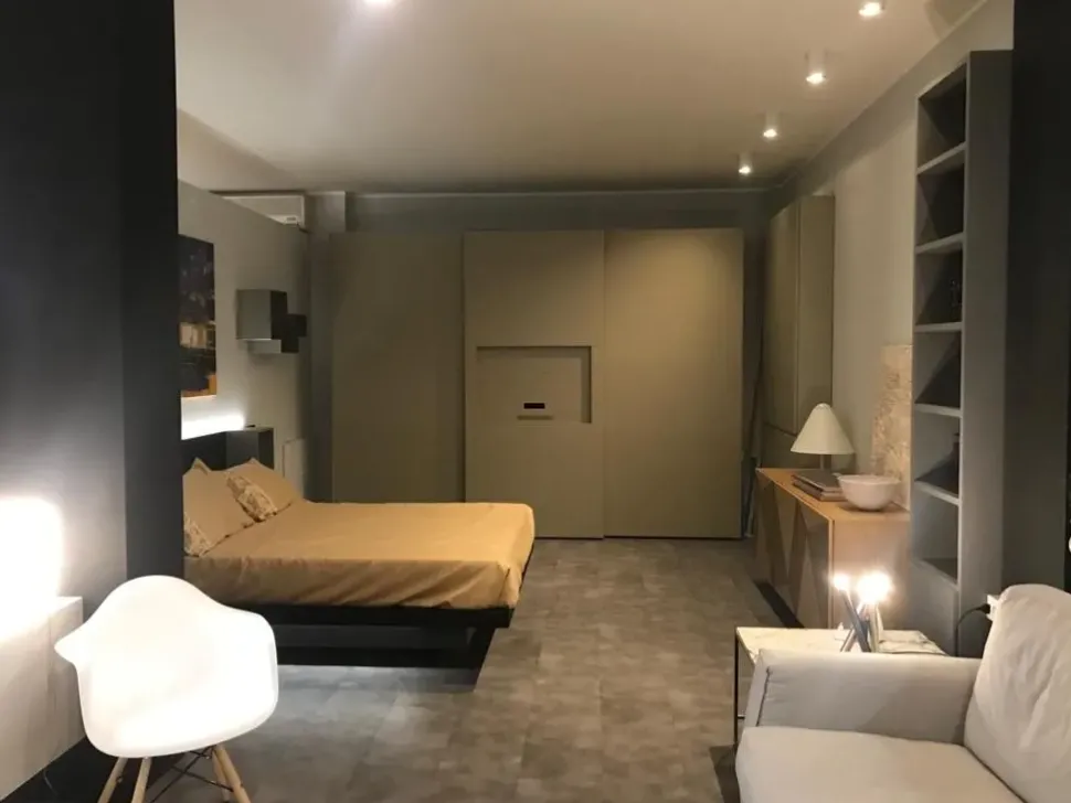 Armadio con ante scorrevoli a prezzo scontato modello Contour television di Alf da fre