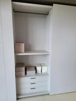 Armadio con ante scorrevoli moderno Doris kelly Tomasella a prezzo ribassato