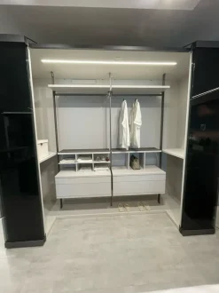 Armadio con cabina armadio modello Camerino caccaro  scontato del 25%