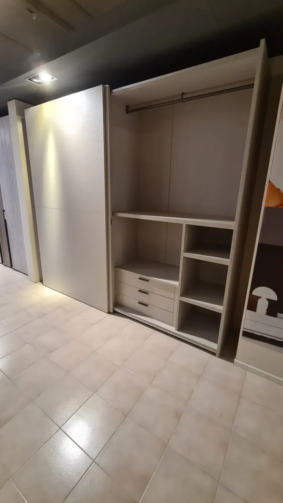 Armadio design Armadio Tomasella con uno sconto imperdibile