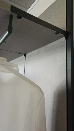 Armadio di Adok modello Ta tac in laminato materico con sconto -40%