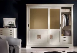 Armadio di Collezione esclusiva modello Armadio floreale in legno con sconto -40%