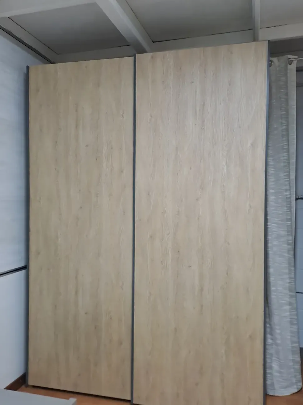 Armadio di Giessegi modello Four in laminato materico con sconto -27%