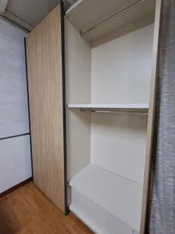 Armadio di Giessegi modello Four in laminato materico con sconto -27%