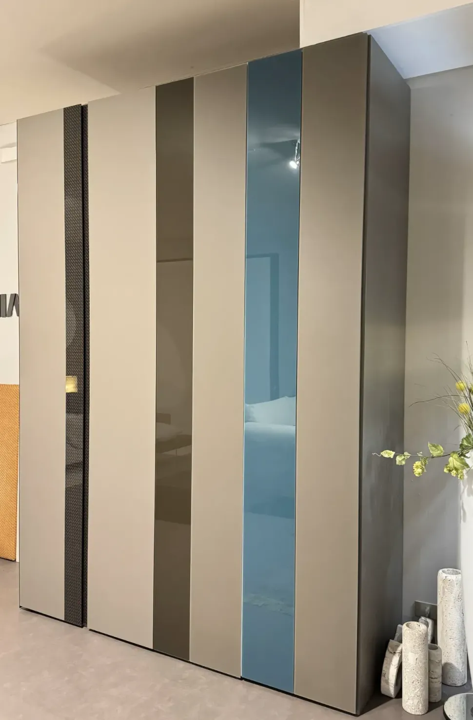 Armadio di Lago modello Groove now in vetro con sconto -30%