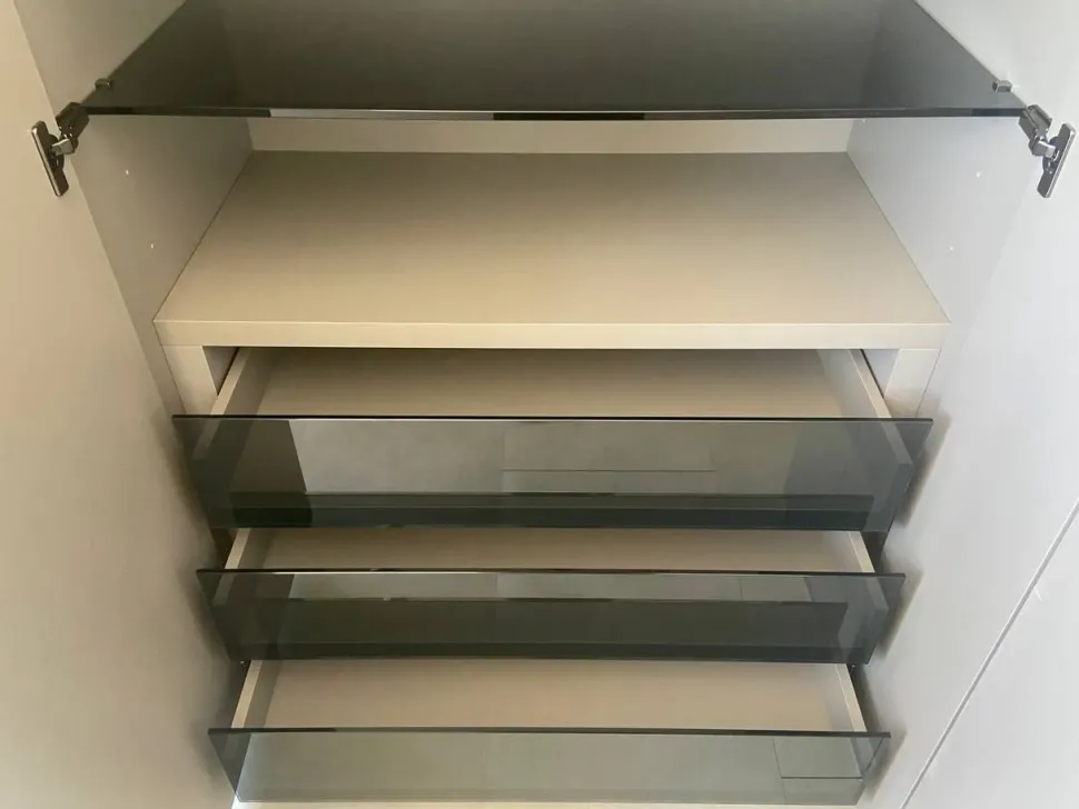 Armadio di Lago modello Now in laminato opaco con sconto -45%