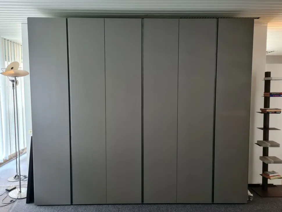 Armadio di Pianca modello Nastro in laminato materico con sconto -31%