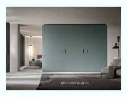 Armadio di Veneran modello Linea new in laccato opaco con sconto -30%