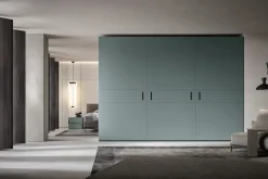 Armadio di Veneran modello Linea new in laccato opaco con sconto -30%