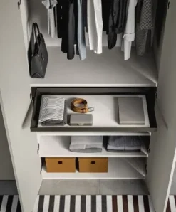 Armadio di Villanova modello Composizione b009 in laccato opaco con sconto -50%