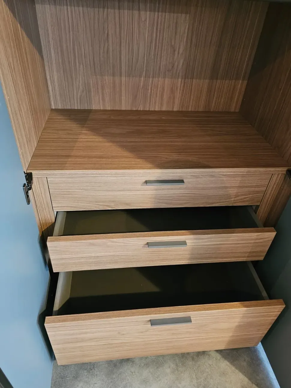 Armadio in laccato opaco Gola metropolis a marchio Tomasella scontato -43%