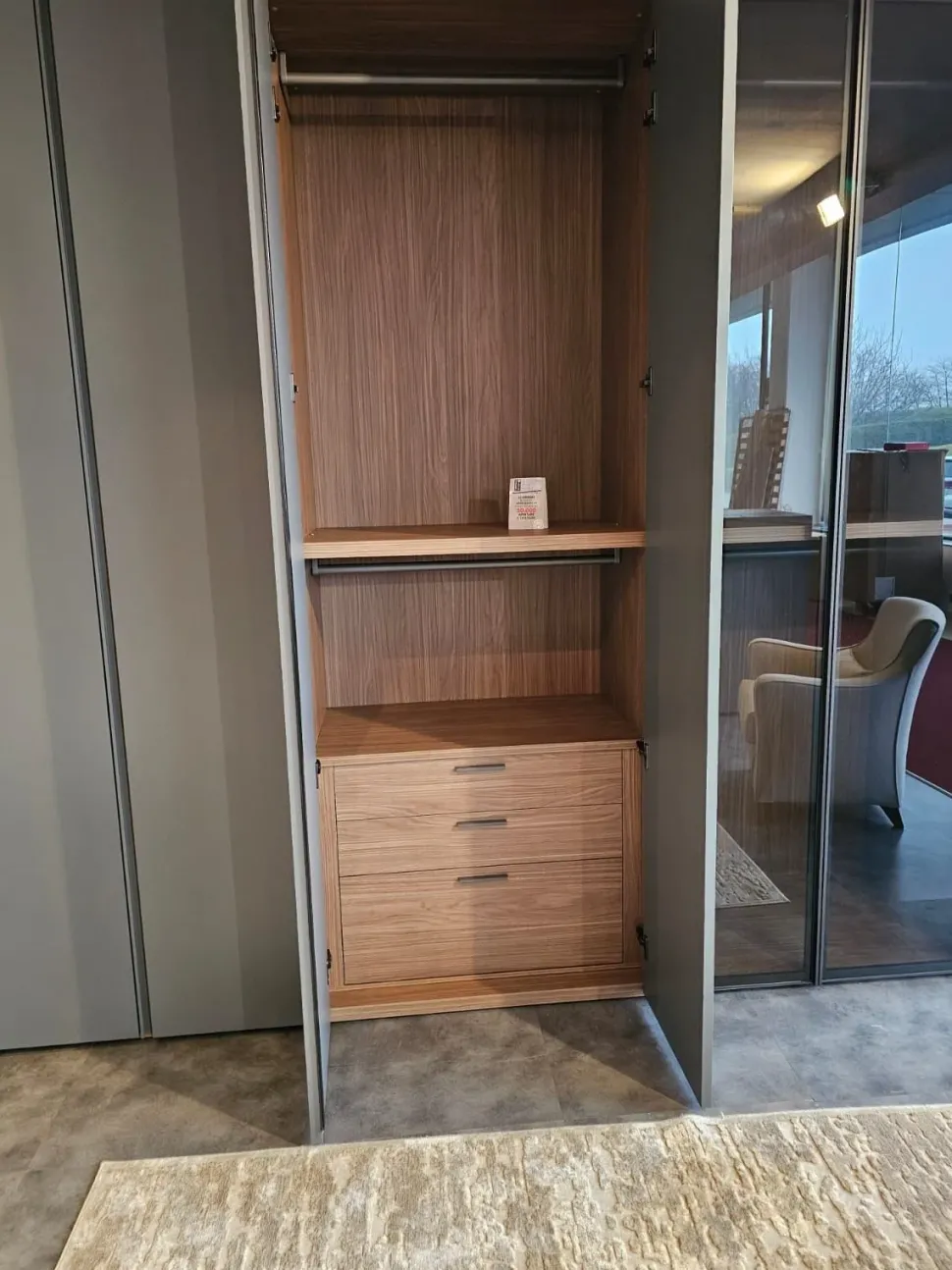 Armadio in laccato opaco Gola metropolis a marchio Tomasella scontato -43%