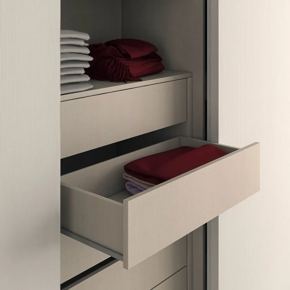 Armadio in laminato materico Aeternum a marchio Collezione esclusiva scontato -49%