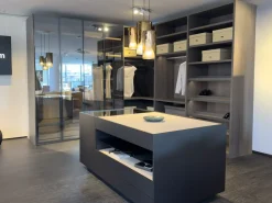 Armadio in legno Senzafine a marchio Poliform scontato -50%