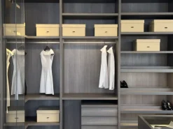 Armadio in legno Senzafine a marchio Poliform scontato -50%