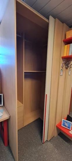 ARMADIO Long square di Moretti compact camerette in OFFERTA OUTLET