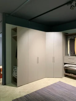 Armadio moderno Angolo Homes con un ribasso imperdibile