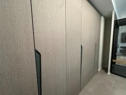 Armadio moderno Drop di Tomasella a PREZZO OUTLET -40%