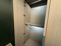 Armadio moderno Drop di Tomasella a PREZZO OUTLET -40%