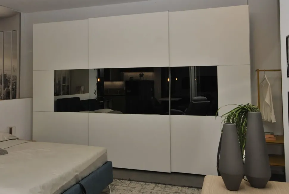 Armadio moderno Primafila di Tomasella a PREZZO OUTLET -26%