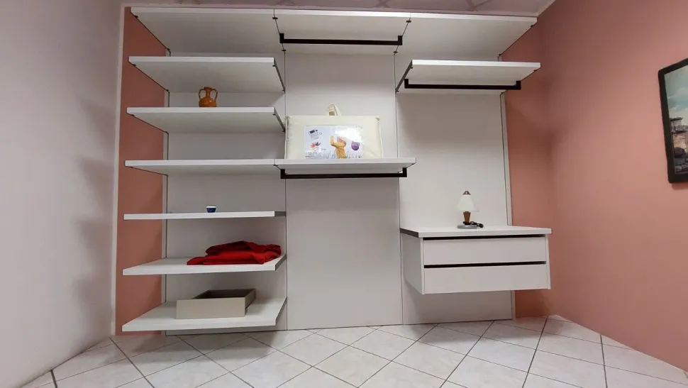 Armadio moderno Scenario Jesse con un ribasso imperdibile