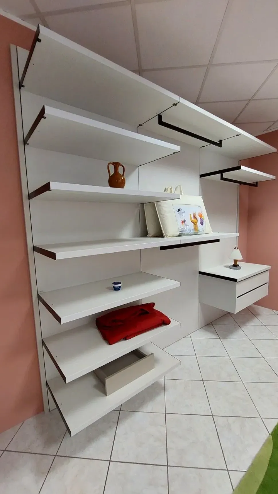 Armadio moderno Scenario Jesse con un ribasso imperdibile