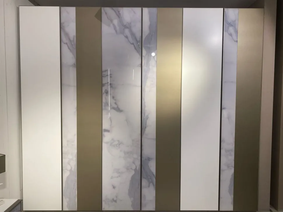 Armadio Noto realizzato in vetro di Orme scontato -50%