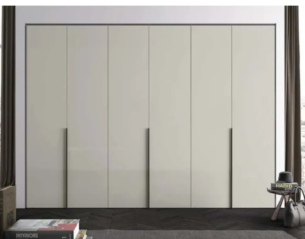 Armadio Plana Pianca a sei ante a prezzo scontato