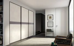 Armadio Power 10 Zg mobili a tre ante a prezzo scontato