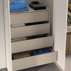 Armadio Reflex realizzato in laminato materico di Collezione esclusiva scontato -40%