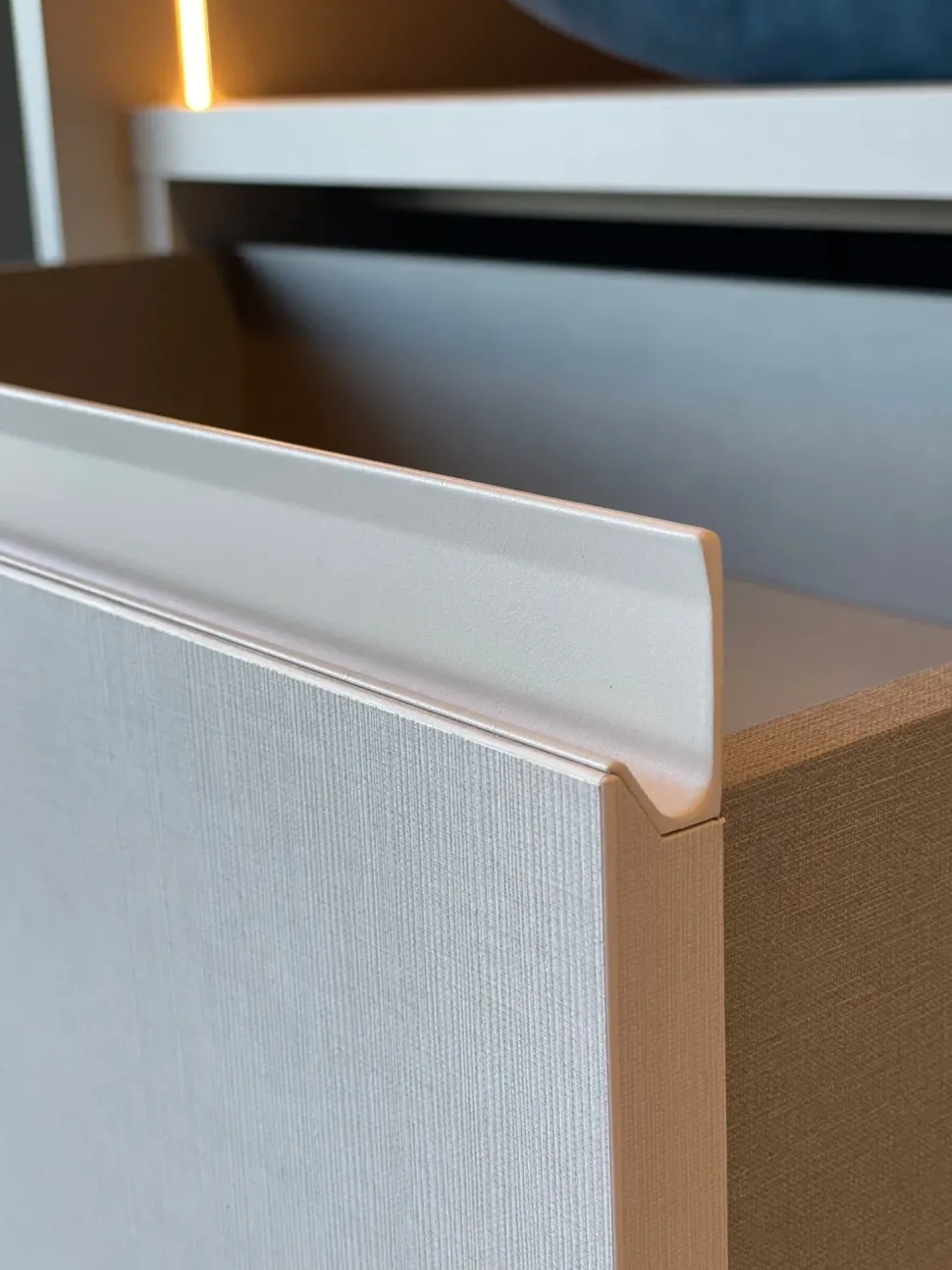 Armadio Sangiacomo in OFFERTA OUTLET: design moderno, pratico e funzionale. Ideale per ogni ambiente!