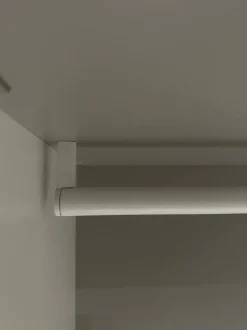 Armadio scontato 40% modello Et voila'  di Lago