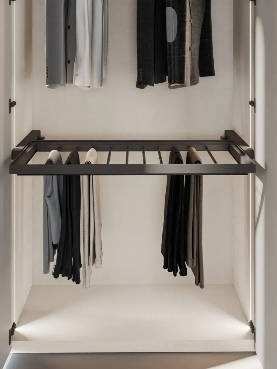 Armadio scontato 40% modello Armadio battente orme night 06 di Orme