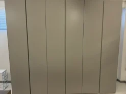 Armadio scontato 30% modello Flat di Caccaro