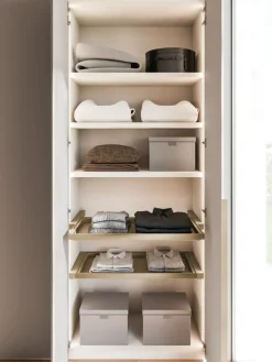 Armadio scontato 40% modello Armadio battente con anta saponetta  di Orme