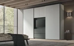 Armadio Scorrevole con vano tv di Mobilgam A PREZZO SCONTATO 25%