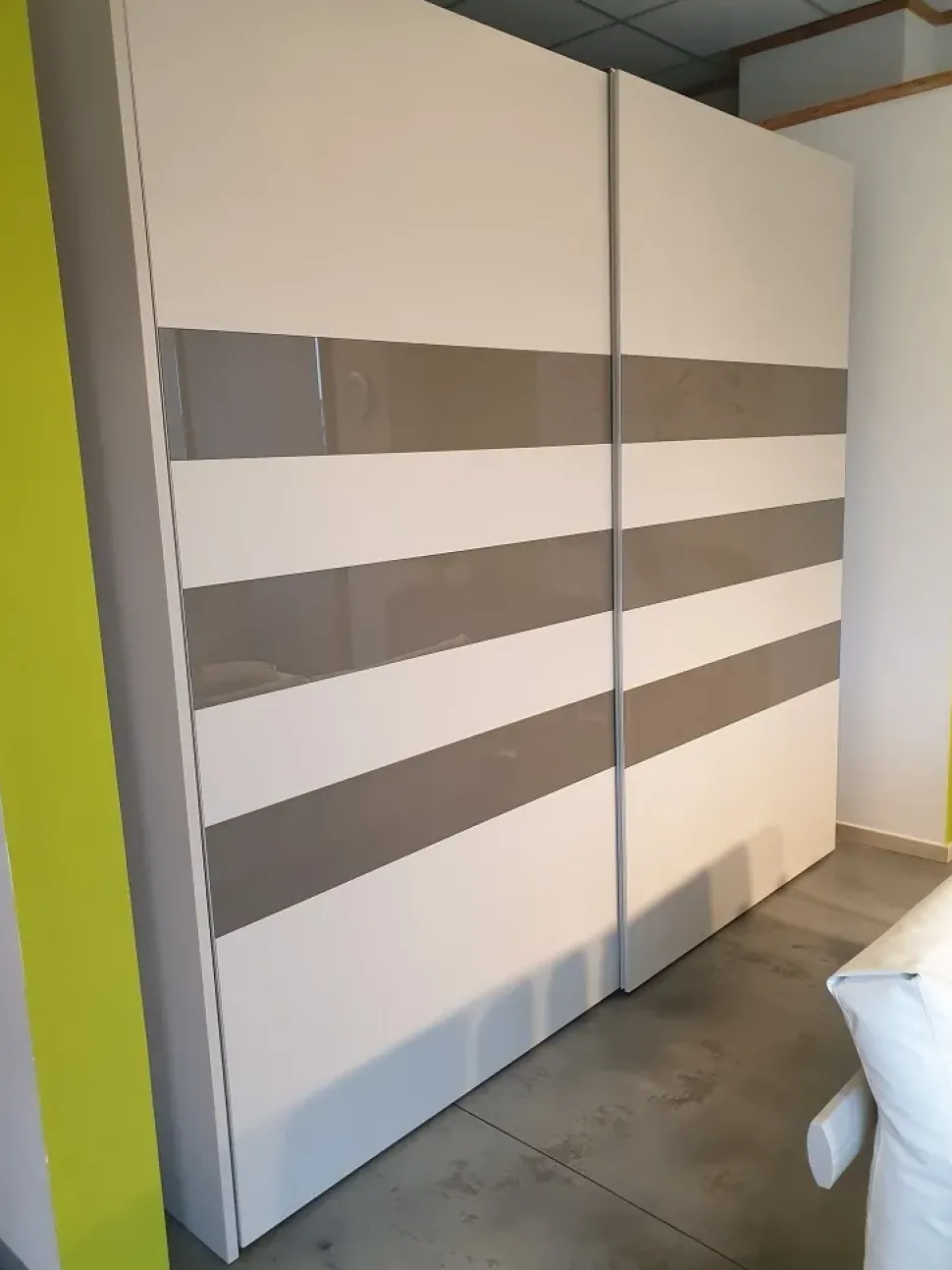Armadio Scorrevole logica Tomasella con ante scorrevoli SCONTATO a PREZZI OUTLET