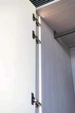 Armadio Tecnopolis alibi di Presotto A PREZZO SCONTATO 50%