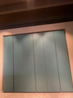 Armadio Text realizzato in laccato opaco di Lema scontato -40%