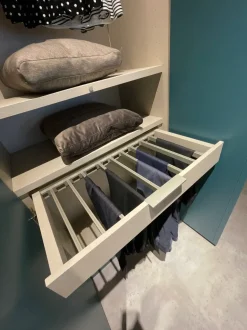 Armadio Text realizzato in laccato opaco di Lema scontato -40%