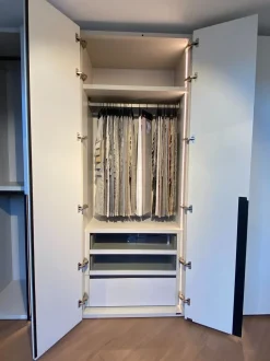 Armadio Tratto realizzato in laccato opaco di Sangiacomo scontato -35%