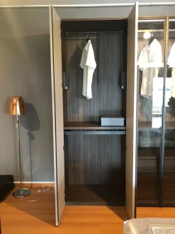 Armadio Wardrobe collection realizzato in laminato materico di Orme scontato -40%